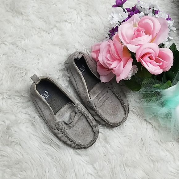GAP Other - GAP SIZE 8 TODDLER LOAFERS check pictures and disc